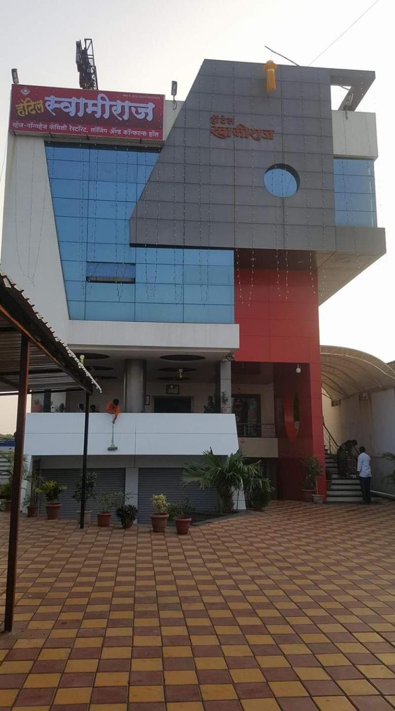 Hotel Swamiraj Indāpur Kültér fotó